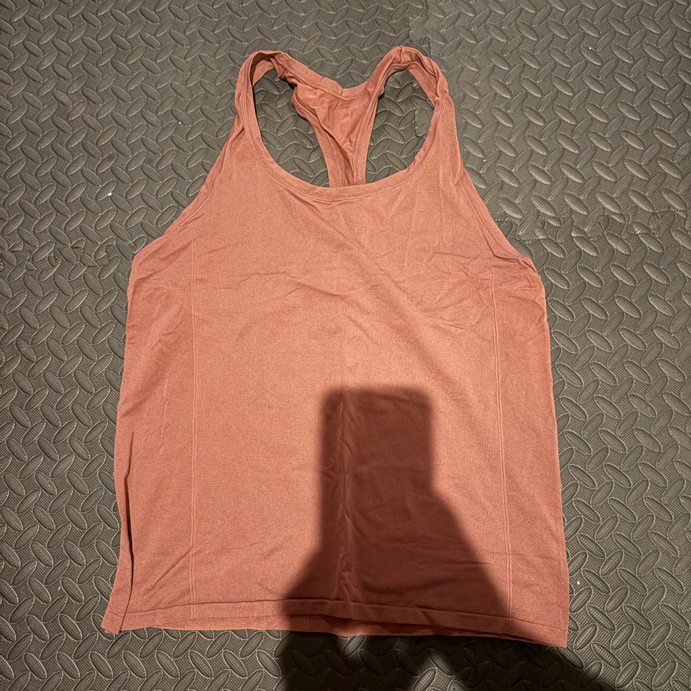 Fabletics Women's Tank Top in Mauve
